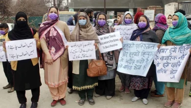 pakistan women in kashmir protest
